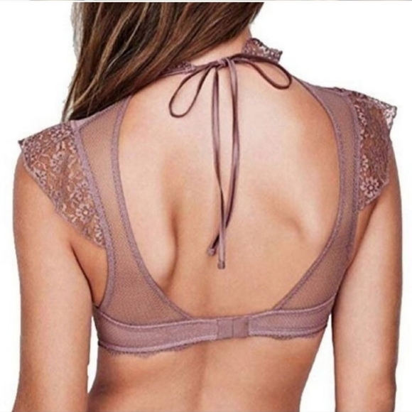 🍒NWT🍒 VS DREAM ANGELS LINED PLUNGE BRA - Picture 4 of 7